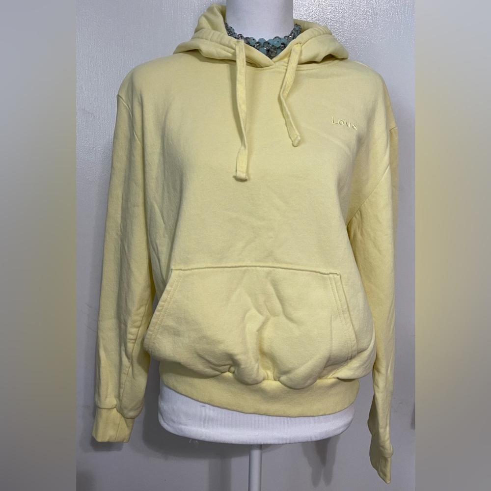 Excellent condition DIVDED by H&M yellow hoodie with soft cotton inside size M